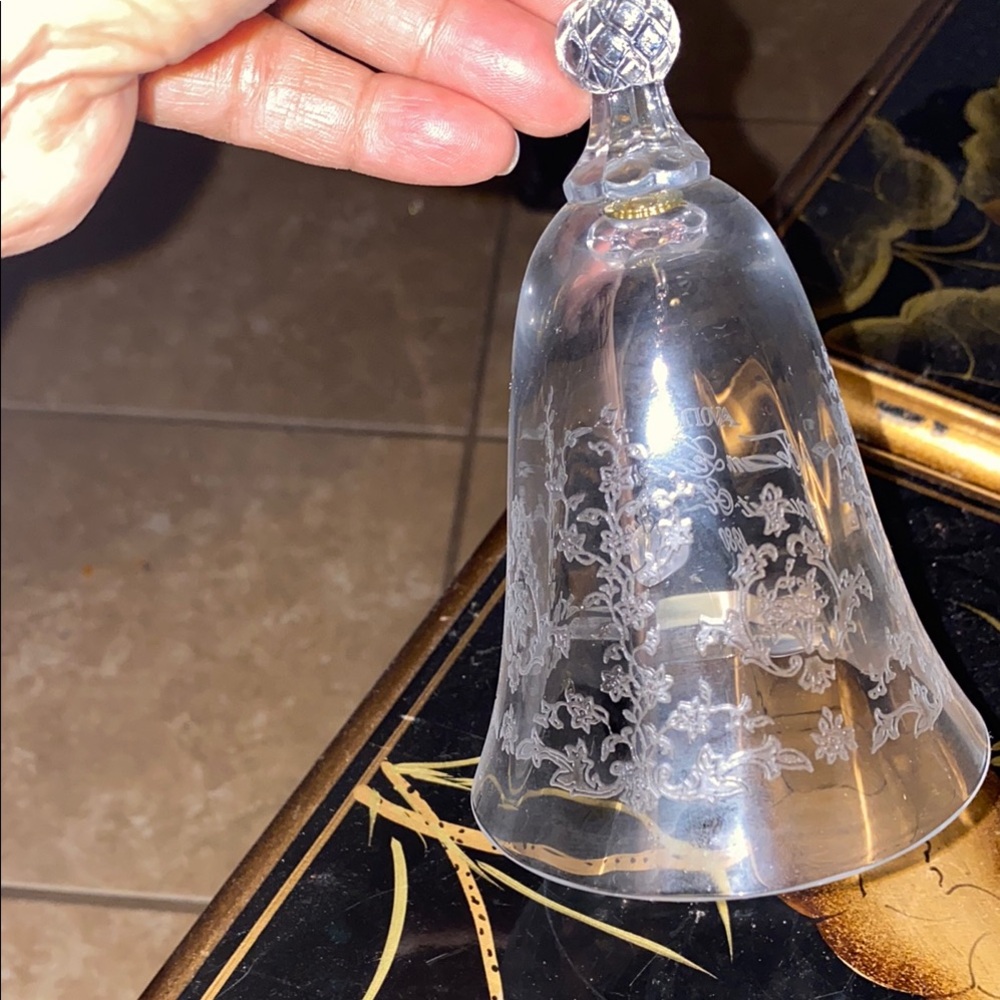 Elegant Clear Glass Bell with Floral Design - Picture 5 of 5